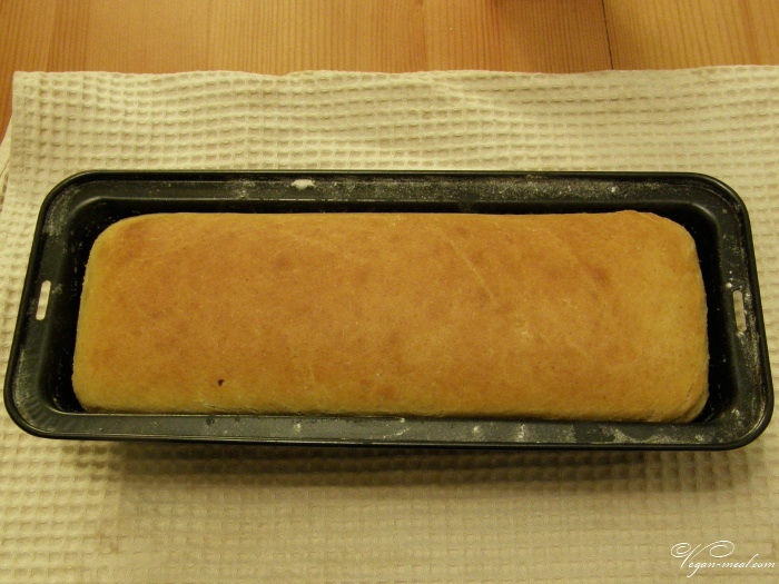 Хлеб через 20 минут после выпечки