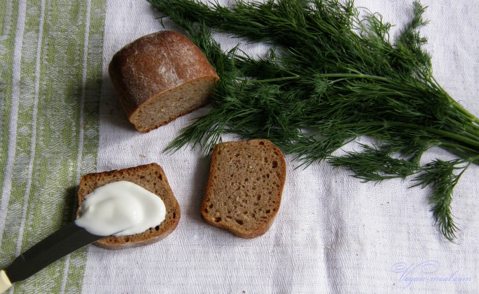 Хлеб с кориандром. Мини Хлебушек. Хлеб ржано-пшеничный форма. Порционный хлеб.